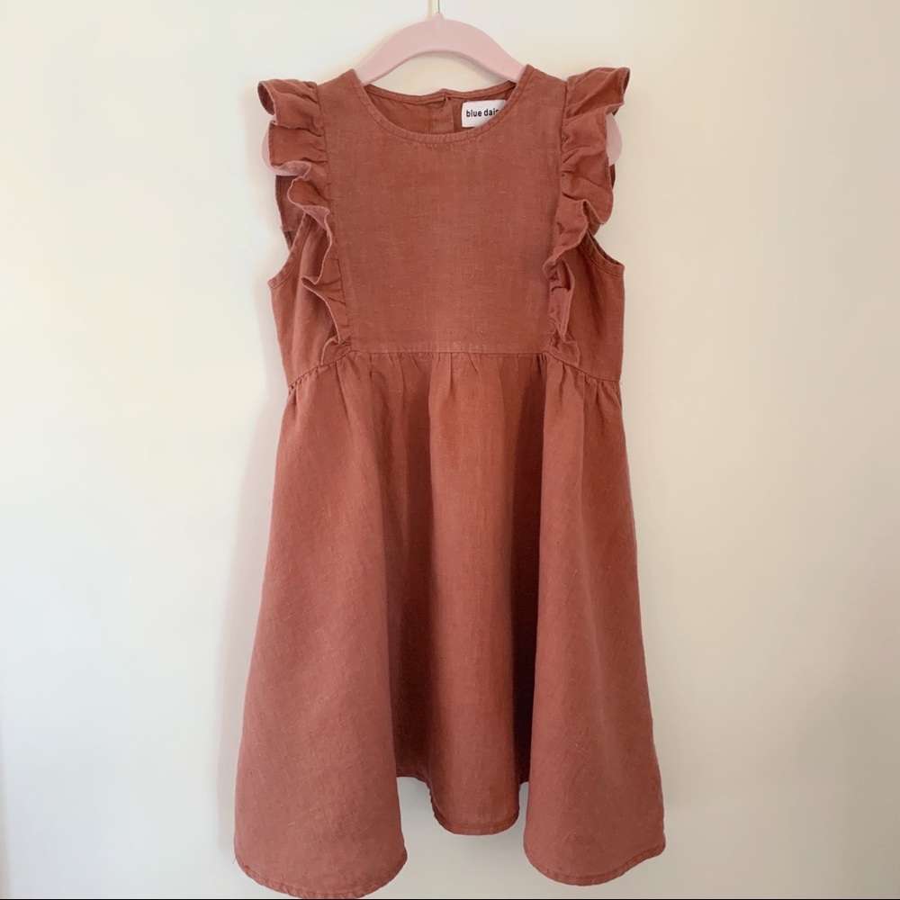 Girl’s dress
